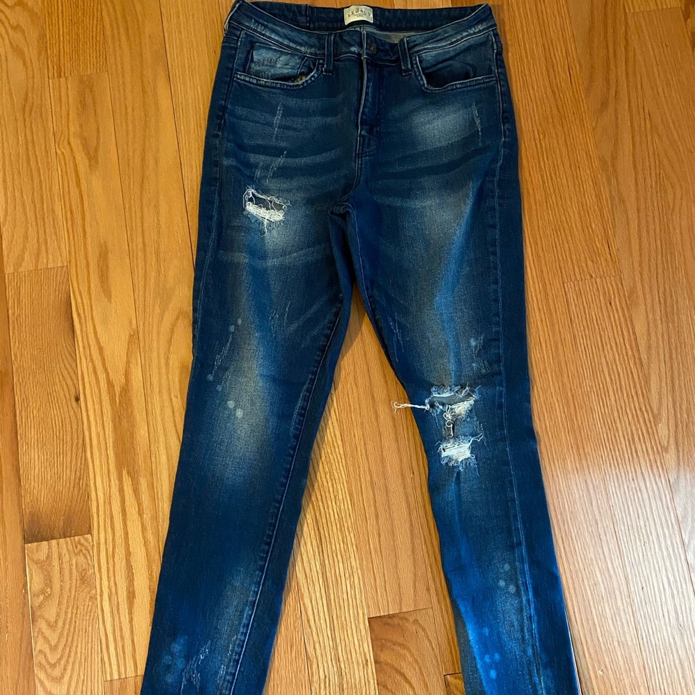 Legacy jeans from Buckle, excellent condition